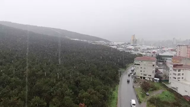 Son Dakika! İstanbul'da beklenen kar yağışı Anadolu Yakası'nda başladı Son Dakika! İstanbul'da beklenen kar yağışı Anadolu Yakası'nda başladı