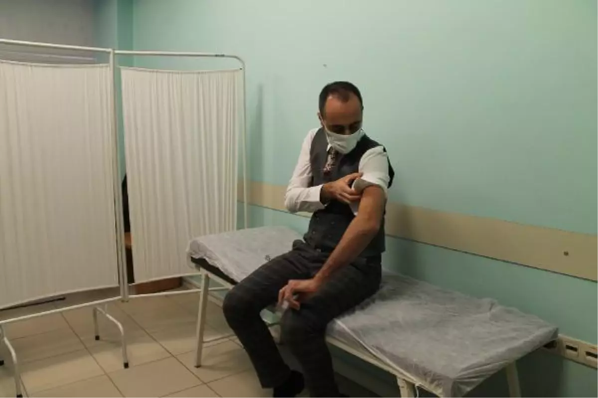 Son dakika... Yalova'da, koronavirüs aşısına başlandı