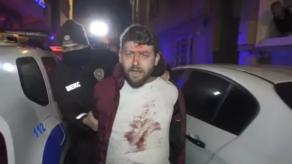 Son dakika haberi: Ağabeyini ve kendisini bıçakladı, teslim olmamak için polise direndi: 'Ben yaparım, beni tanıyan tanır' dedi Son dakika haberi: Ağabeyini ve kendisini bıçakladı, teslim olmamak için polise direndi: 'Ben yaparım, beni tanıyan tanır' dedi