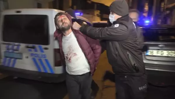 Son dakika haberi: Ağabeyini ve kendisini bıçakladı, teslim olmamak için polise direndi: 'Ben yaparım, beni tanıyan tanır' dedi Son dakika haberi: Ağabeyini ve kendisini bıçakladı, teslim olmamak için polise direndi: 'Ben yaparım, beni tanıyan tanır' dedi