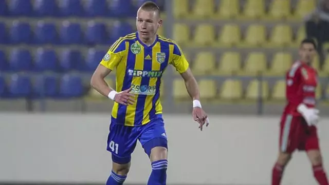 Apollon President Kirzis: We are in talks with Fenerbahçe for Szalai Apollon President Kirzis: We are in talks with Fenerbahçe for Szalai