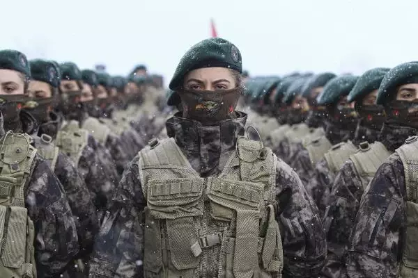 Bakan Soylu: PKK'nın bugün tamamı 320 kişinin altındadır Bakan Soylu: PKK'nın bugün tamamı 320 kişinin altındadır