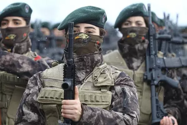 Bakan Soylu: PKK'nın bugün tamamı 320 kişinin altındadır Bakan Soylu: PKK'nın bugün tamamı 320 kişinin altındadır