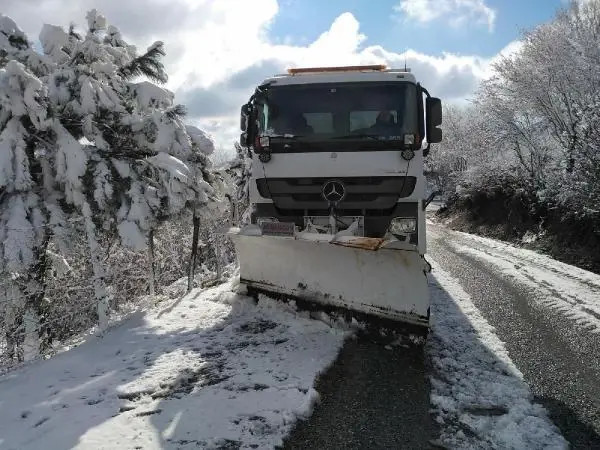 Bergama'da yüksek kesimler karla kaplandı Bergama'da yüksek kesimler karla kaplandı