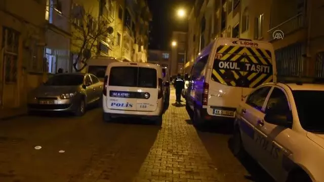 Bıçaklı kavga: 3 yaralı Bıçaklı kavga: 3 yaralı