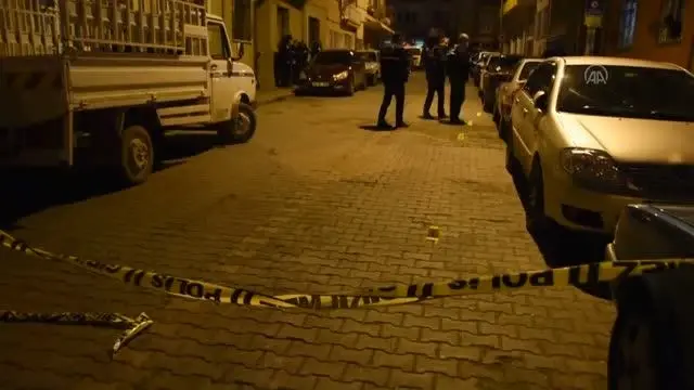 Bıçaklı kavga: 3 yaralı Bıçaklı kavga: 3 yaralı