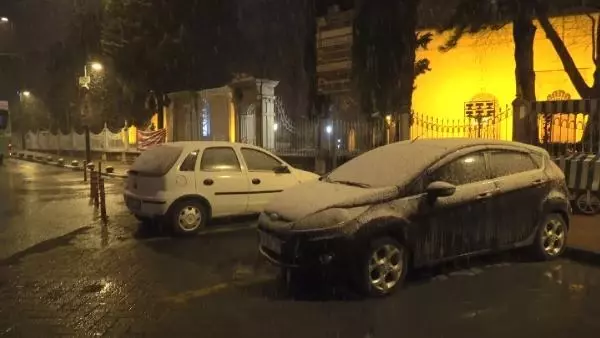 Kentin yüksek kesimlerinde kar yağışı (4) Kentin yüksek kesimlerinde kar yağışı (4)
