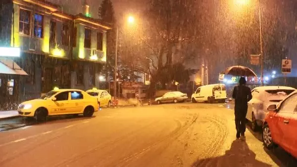 Kentin yüksek kesimlerinde kar yağışı (4) Kentin yüksek kesimlerinde kar yağışı (4)