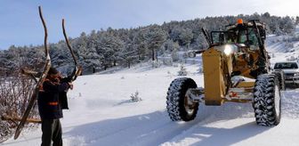 Erzincan'da kar yağışı, ulaşımı aksattı (2)