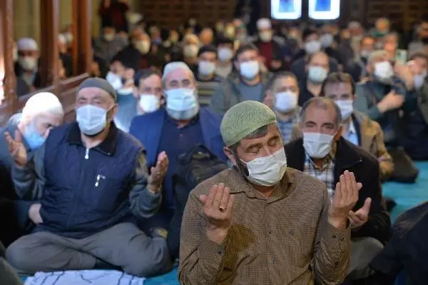 Erzurum'da geleneğin 488'inci yılı; 136 bin 890 hatmin duası yapıldı Erzurum'da geleneğin 488'inci yılı; 136 bin 890 hatmin duası yapıldı