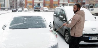 Erzurum'da kuraklık endişesi yaşayanların 'kar' sevinci