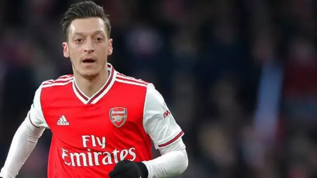 The request of Mesut Özil, which is on the agenda of F. Garden, for his receivables in Arsenal, brought the transfer to a deadlock point The request of Mesut Özil, which is on the agenda of F. Garden, for his receivables in Arsenal, brought the transfer to a deadlock point