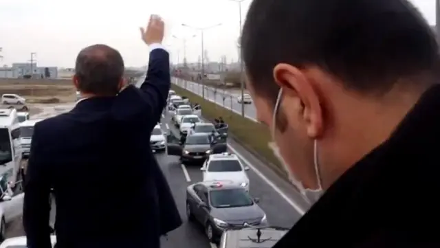 Davutoğlu'ndan HDP'nin kalesi Mardin'de gövde gösterisi! O anları sosyal medyadan paylaştı Davutoğlu'ndan HDP'nin kalesi Mardin'de gövde gösterisi! O anları sosyal medyadan paylaştı