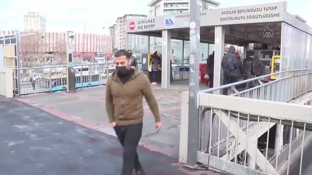 İSTANBUL- Toplu ulaşımda HES kodu zorunluluğu başladı İSTANBUL- Toplu ulaşımda HES kodu zorunluluğu başladı