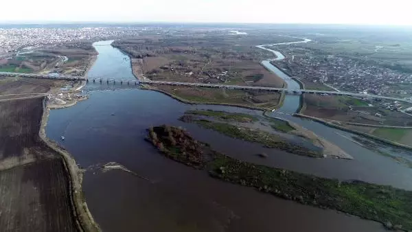 Kanal Edirne, Meriç Nehri'nde olası taşkını önledi Kanal Edirne, Meriç Nehri'nde olası taşkını önledi
