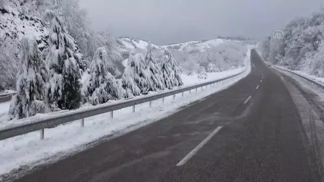 Kar yağışı etkili oluyor Kar yağışı etkili oluyor