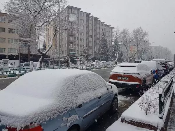Kütahya ve Bilecik'te kar yağışı Kütahya ve Bilecik'te kar yağışı