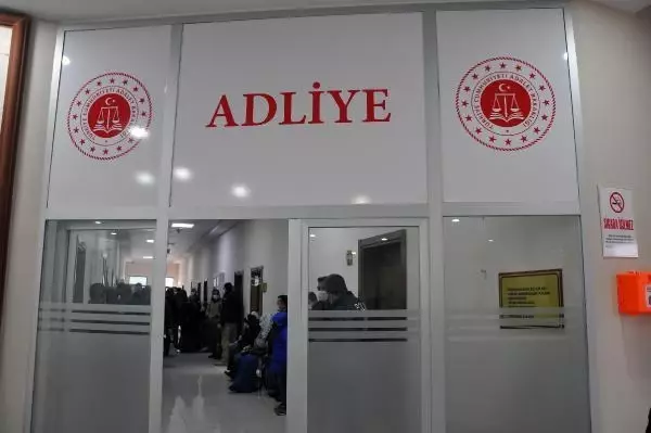 Şehit Kaymakam Safitürk davasında, yakın koruma polisine 1 yıl hapis Şehit Kaymakam Safitürk davasında, yakın koruma polisine 1 yıl hapis