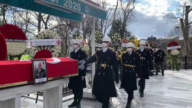 Son dakika haberleri: Şehit Kurmay Yarbay Şükrü Cömert son yolculuğuna uğurlandı Son dakika haberleri: Şehit Kurmay Yarbay Şükrü Cömert son yolculuğuna uğurlandı