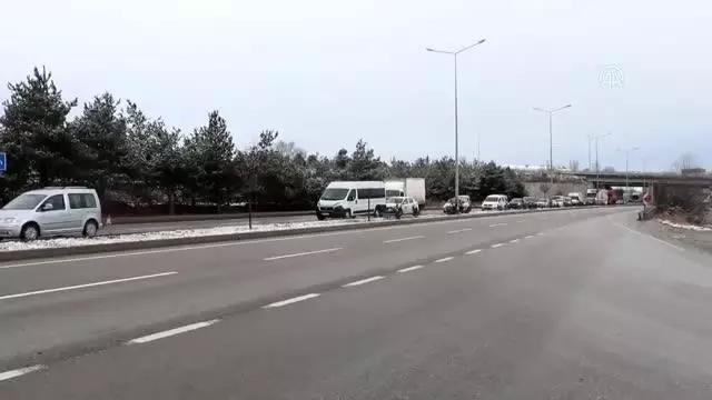 Son Dakika | Seyir halindeki tırın dorsesi yandı Son Dakika | Seyir halindeki tırın dorsesi yandı