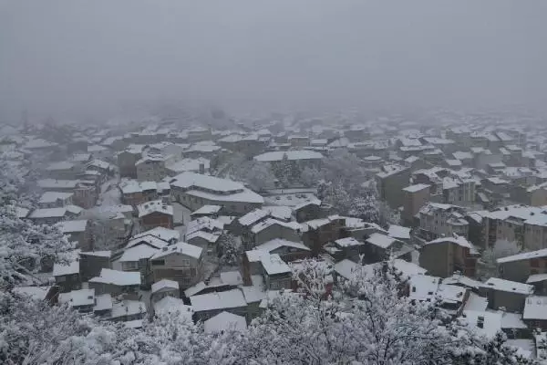 Simav, beyaza büründü Simav, beyaza büründü