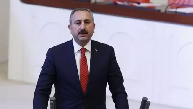 Adalet Bakanı Gül'den 3 saldırıya ilişkin açıklama: Failler hukuk önünde hesap verecek Adalet Bakanı Gül'den 3 saldırıya ilişkin açıklama: Failler hukuk önünde hesap verecek
