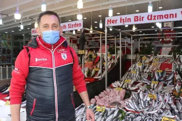 Tezgahlarda barbun, mezgit ve çinakopa talep arttı Tezgahlarda barbun, mezgit ve çinakopa talep arttı