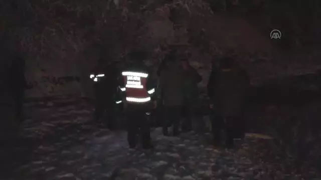 Traktör devrildi: 1 ölü, 1 yaralı Traktör devrildi: 1 ölü, 1 yaralı