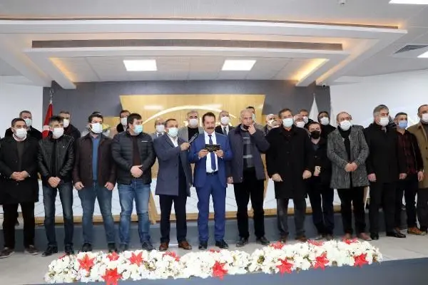 Van'da sanayiciler İran sınırındaki kapının açılmasını isteyerek, dua etti Van'da sanayiciler İran sınırındaki kapının açılmasını isteyerek, dua etti
