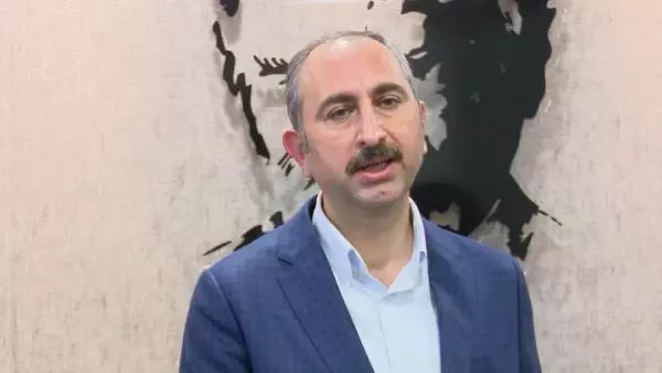 Adalet Bakanı Gül, İstanbul Havalimanı Adliyesi'ni ziyaret etti Adalet Bakanı Gül, İstanbul Havalimanı Adliyesi'ni ziyaret etti