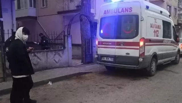 Ankara'da şüpheli ölüm! Yalnız yaşayan adam evinde ölü bulundu Ankara'da şüpheli ölüm! Yalnız yaşayan adam evinde ölü bulundu