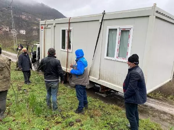 Araklı'da evleri yanan ailelere, konteyner ev desteği