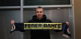 Attila Szalai, Fenerbahçe için İstanbul'a geldi