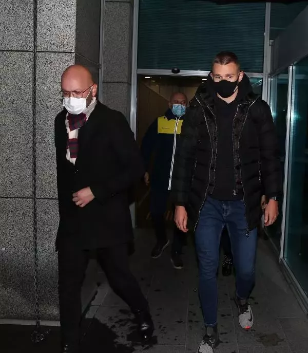Attila Szalai, Fenerbahçe için İstanbul'a geldi Attila Szalai, Fenerbahçe için İstanbul'a geldi