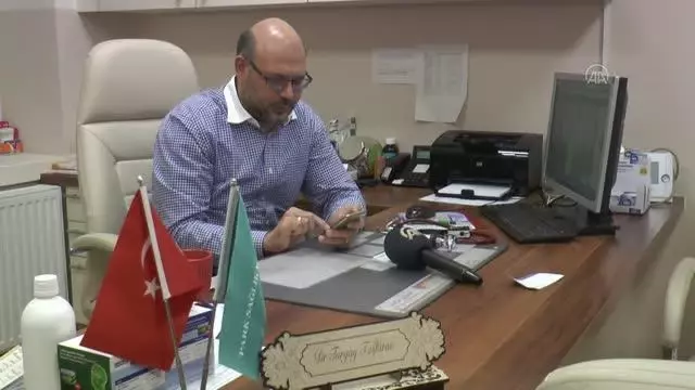 Avusturya'da Kovid-19 aşısı yaptıran Türk doktorlardan 'aşı normale dönüş için bir fırsat' vurgusu Avusturya'da Kovid-19 aşısı yaptıran Türk doktorlardan 'aşı normale dönüş için bir fırsat' vurgusu
