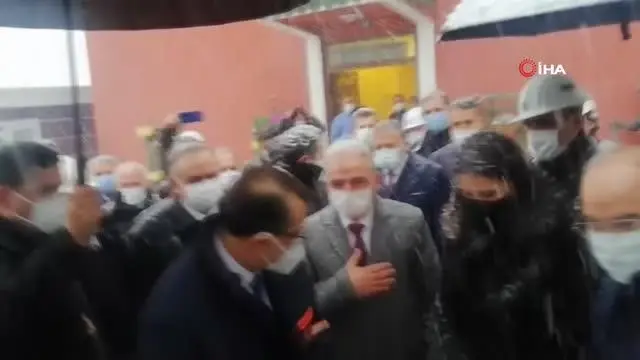 Bakan Dönmez: 'Bana göre kömürün karası altının parasından daha değerli' Bakan Dönmez: 'Bana göre kömürün karası altının parasından daha değerli'