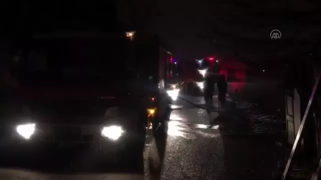 Başkentte bir gecekondu yandı Başkentte bir gecekondu yandı