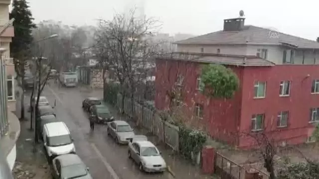 Bazı bölgelerde kar ve sulu kar yağışı görülüyor - Esenler/Beykoz Bazı bölgelerde kar ve sulu kar yağışı görülüyor - Esenler/Beykoz