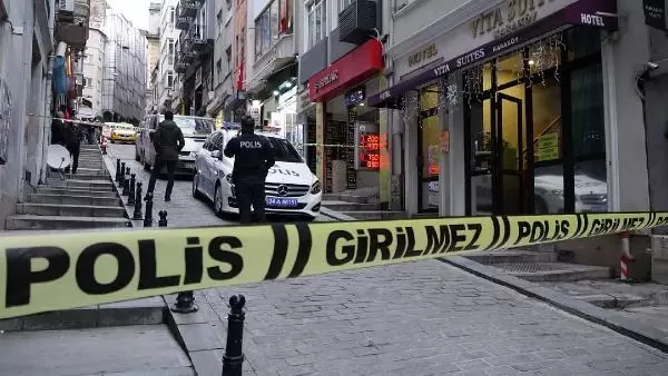 Beyoğlu'nda otelde korku dolu anlar Beyoğlu'nda otelde korku dolu anlar