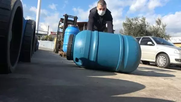 Bu zeytinler sofralara, yuvarlanarak geliyor