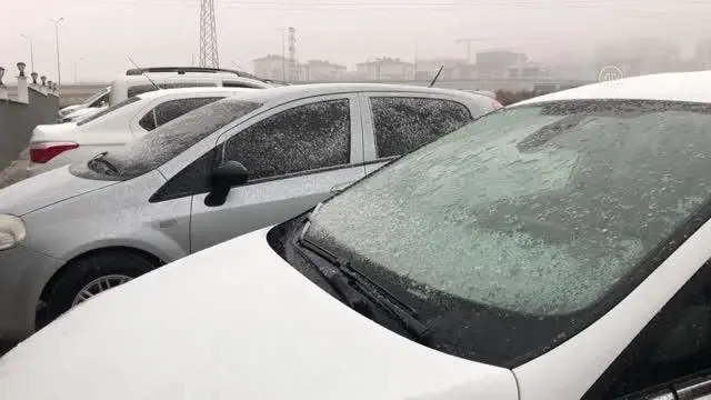 Çorlu ve Ergene'de kar yağışı başladı Çorlu ve Ergene'de kar yağışı başladı