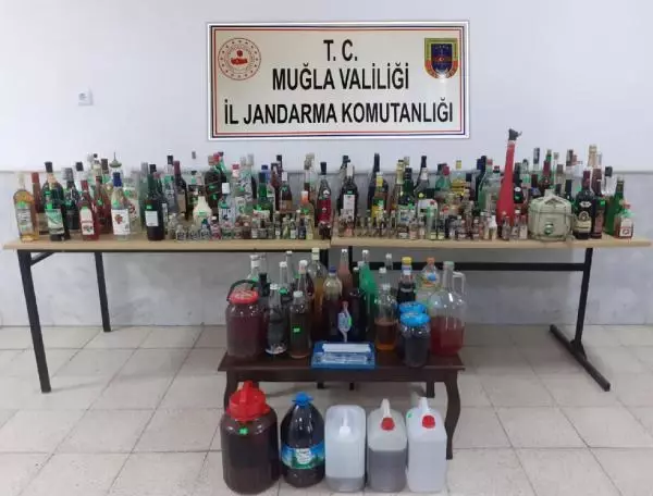 Son dakika haberi... Datça'da sahte içki operasyonu: 1 gözaltı Son dakika haberi... Datça'da sahte içki operasyonu: 1 gözaltı