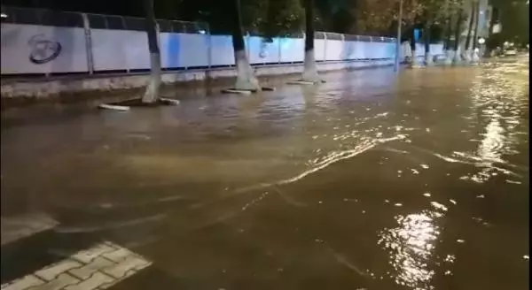 Fethiye'de şiddetli yağış etkili oldu Fethiye'de şiddetli yağış etkili oldu