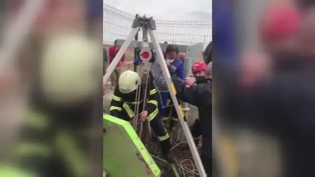 Foseptiğe düşen işçiyi itfaiye kurtardı Foseptiğe düşen işçiyi itfaiye kurtardı