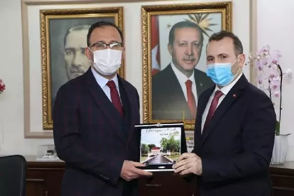 Bakan Kasapoğlu: '10 bin pota projemizin 110 tanesini Yalova'ya kazandıracağız' Bakan Kasapoğlu: '10 bin pota projemizin 110 tanesini Yalova'ya kazandıracağız'