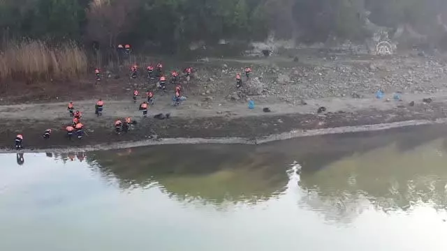 İstanbul'un barajları 40 ton atıktan temizlendi İstanbul'un barajları 40 ton atıktan temizlendi