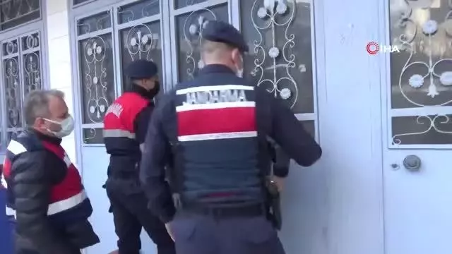 İzmir'de kaçak içki operasyonu İzmir'de kaçak içki operasyonu