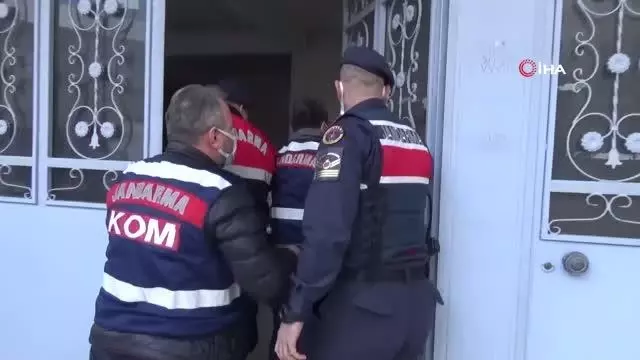 İzmir'de kaçak içki operasyonu İzmir'de kaçak içki operasyonu