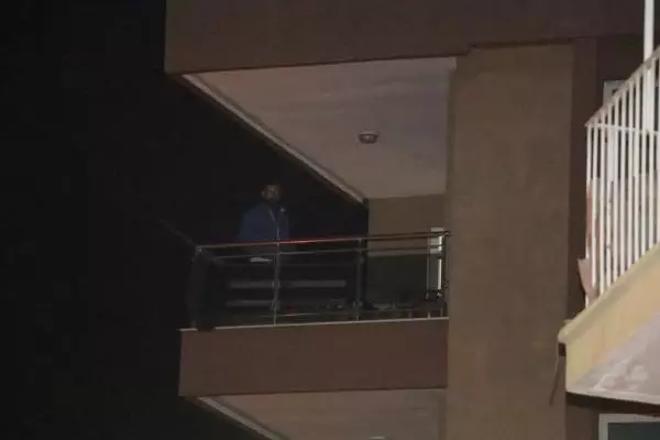 KADES butonuna bastı, polis alarma geçti KADES butonuna bastı, polis alarma geçti