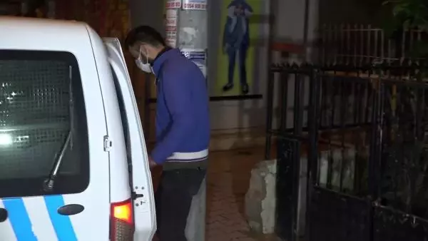 KADES butonuna bastı, polis alarma geçti KADES butonuna bastı, polis alarma geçti